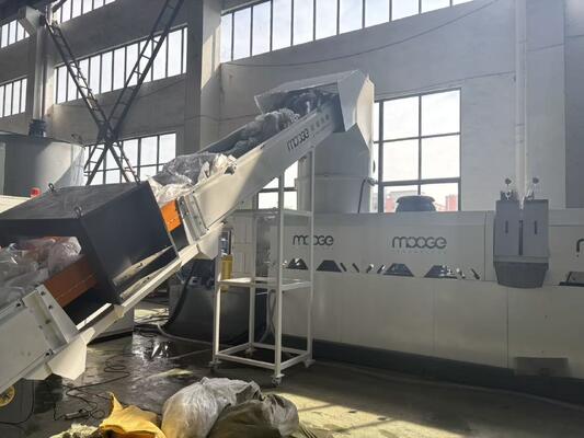 Plastic Recycling Single Screw Extruder Machine Granulator PP PE LDPE LLDPE Plastic Film Pelletizing Line With Laser Filter